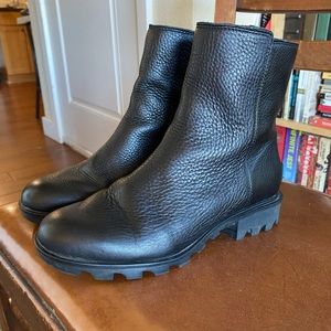 Sorel Black Phoenix Boots
